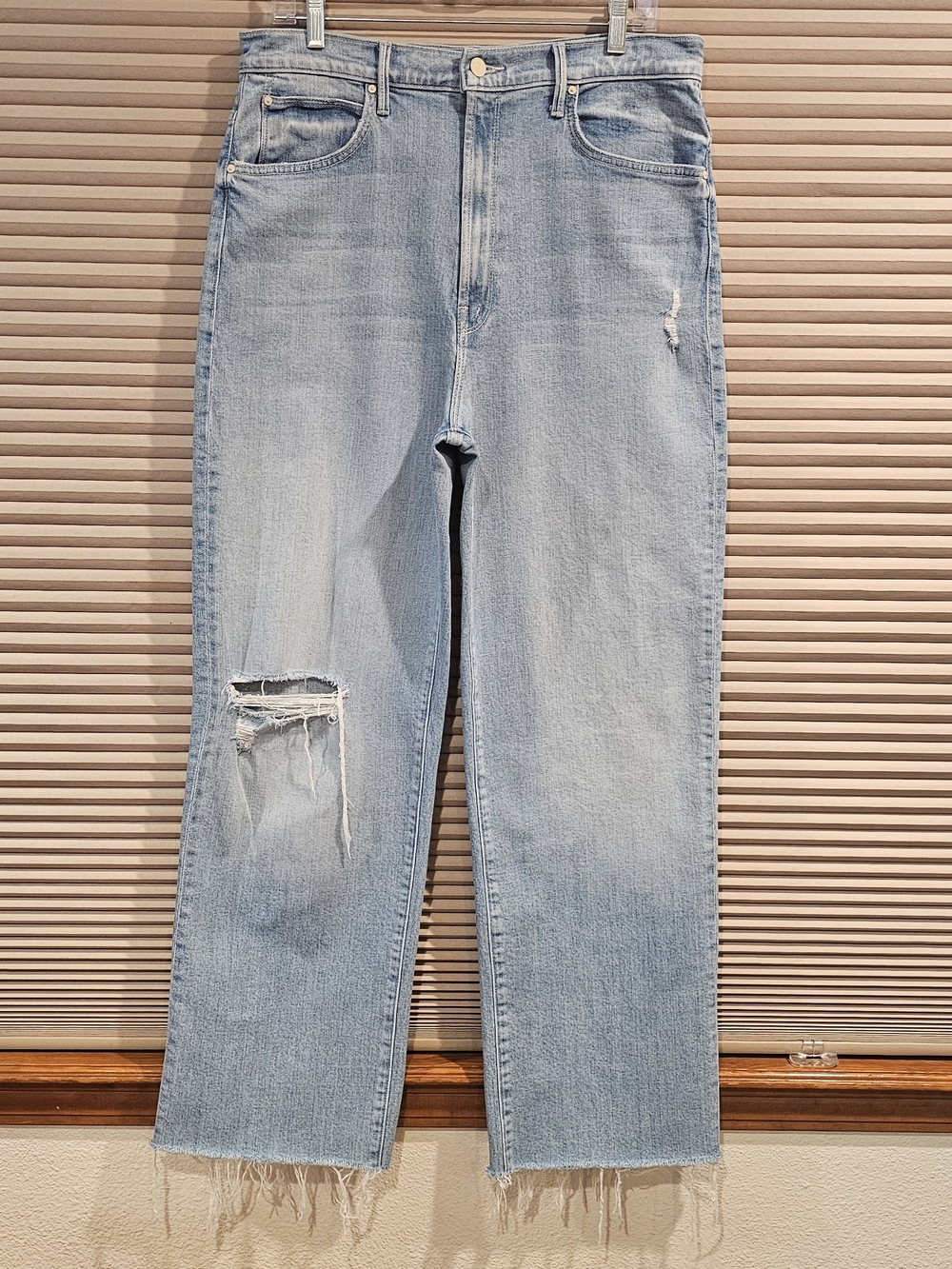 MOTHER High Waisted Tunnel Vision Sippin Sweet Tea Distressed Wide-Leg Jeans 32